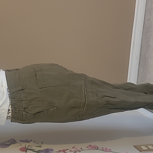 Aeropostale size small army green joggers - Picture 3 of 9